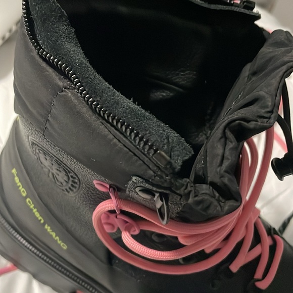 Brand new Canada goose boots - Picture 6 of 8